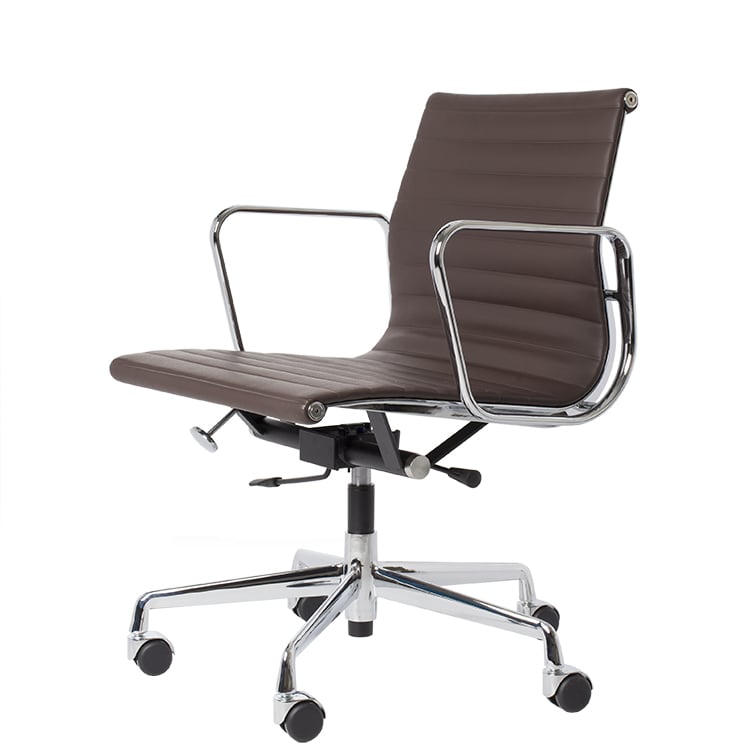 Charles Eames style, Sedia da ufficio EA117 pelle Marrone