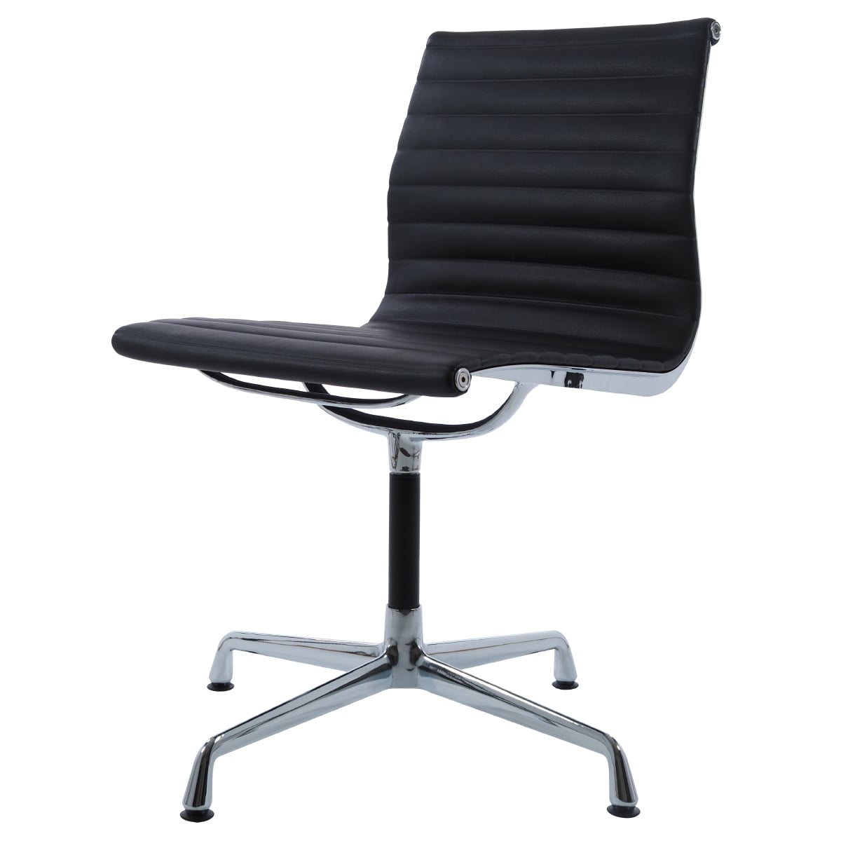 Charles Eames style, Cadeira de conferência EA105 pelle Nero